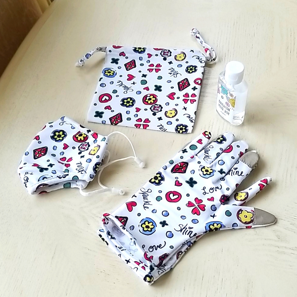 Brighton mask, gloves, bag